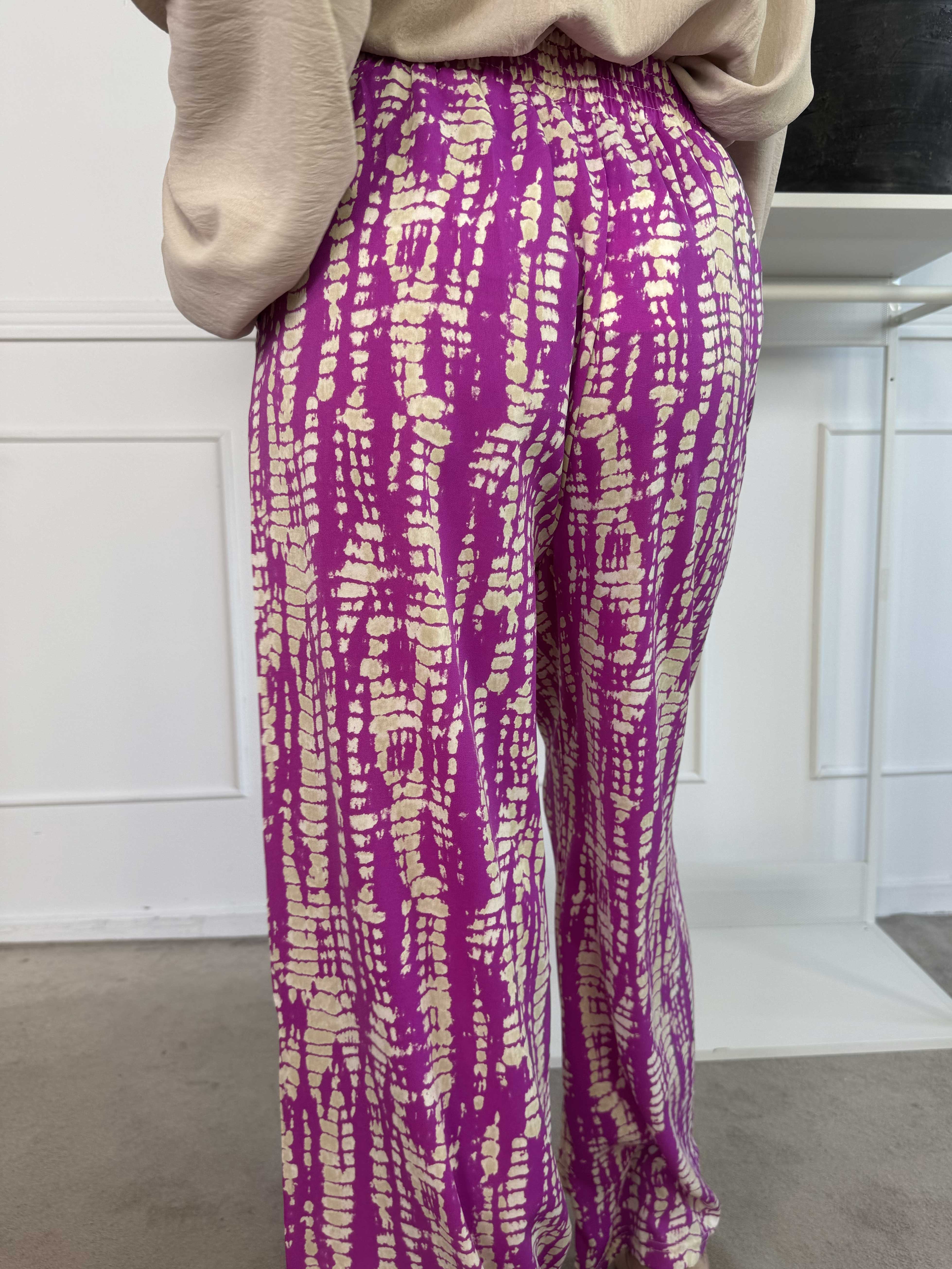 Alexa - Mönstrade lösa byxor med resår i midjan